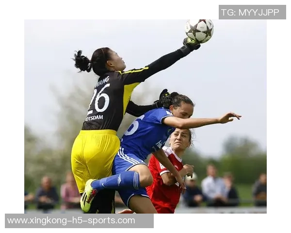 日本女足国脚谷川萌萌子与拜仁女足续约至2029年展现职业生涯新篇章